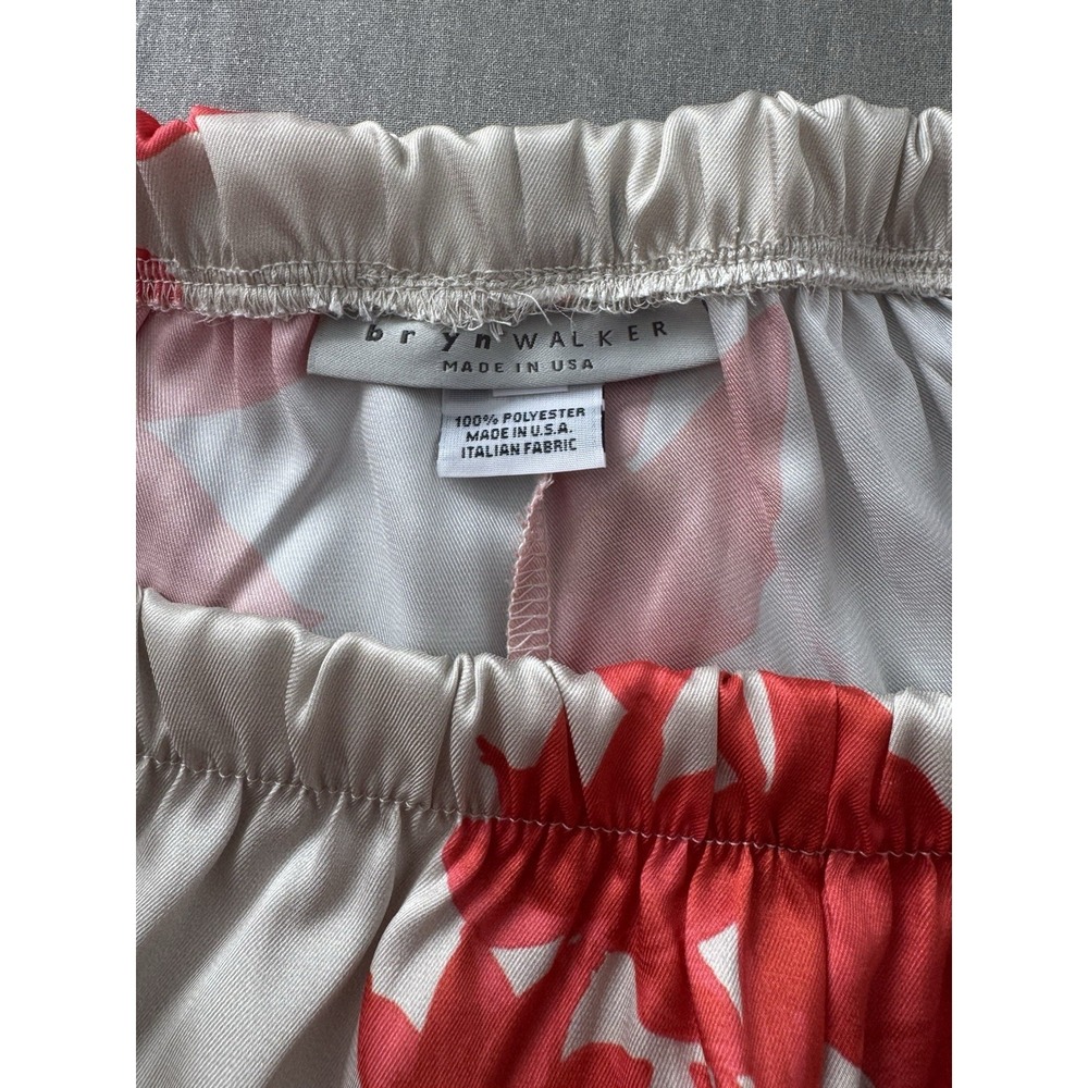 bryn Walker White Wide-Leg Pants with Coral Botanical Print - Picture 4 of 7